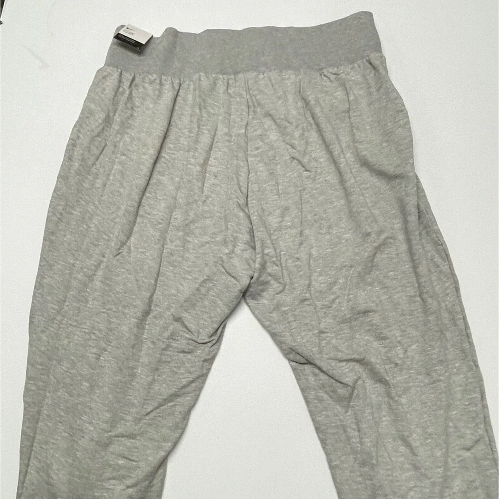 NIKE YOGA SWEETPANTS‎ 7/8 WOMEN CT0543-050 GREY 1X